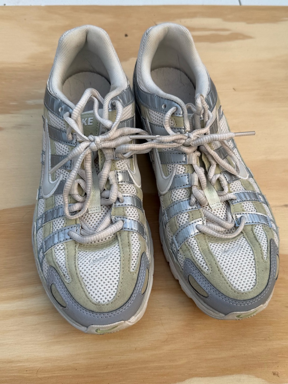 Women’s Nike P-6000